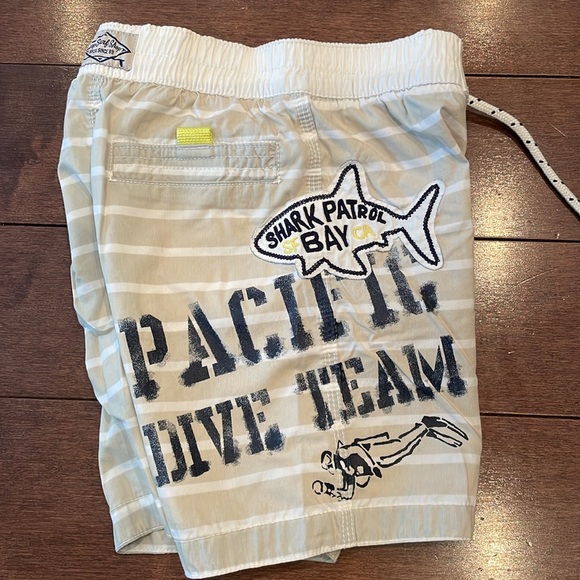 Baby Gap Swim trunks - Picture 3 of 6